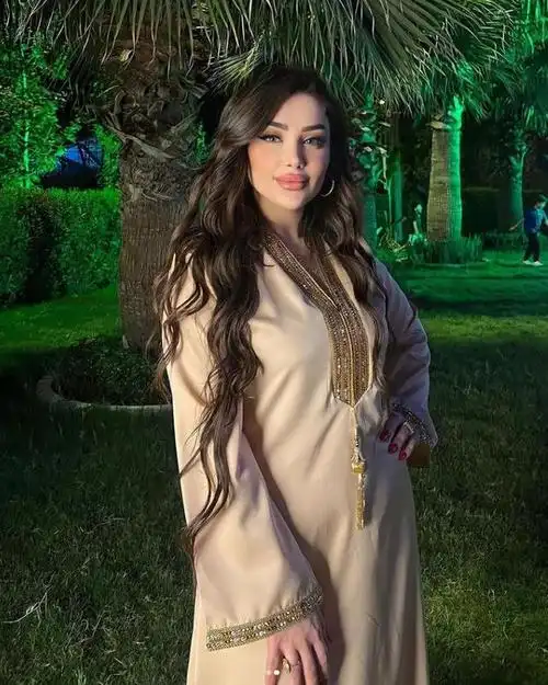 "库尔德"不可思议的25张图:繁华似锦的街道,时尚漂亮的女兵