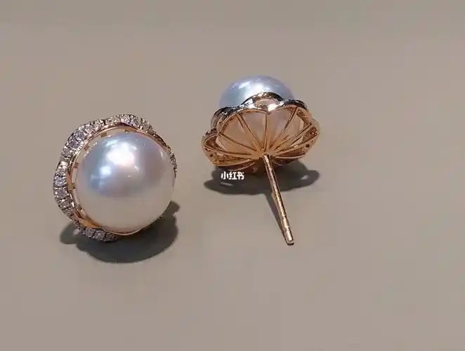 钻石镶嵌天然珍珠耳钉