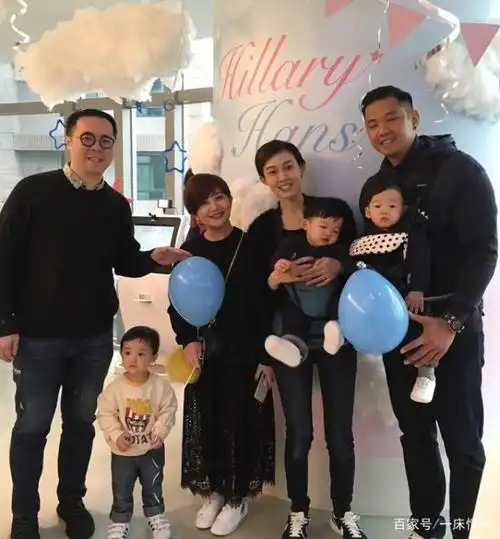 梁静茹承认离婚,跟老公赵元同恩爱照曝光,令人不胜唏嘘