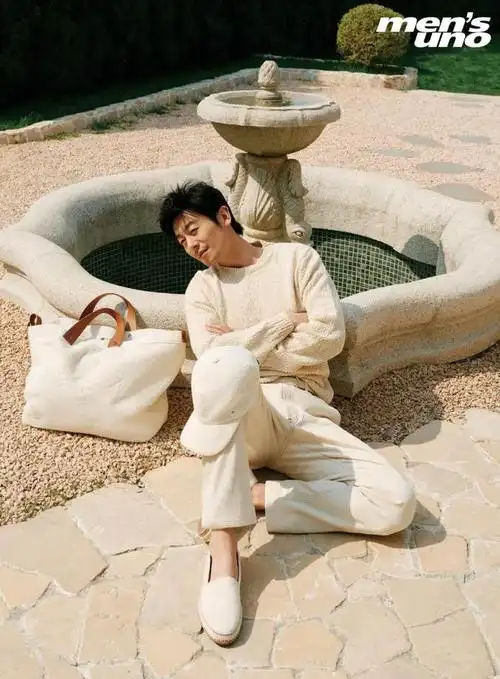 朱亚文 在时间里安然生长|长裤|衬衫|大衣|余占鳌|实力派演员_网易