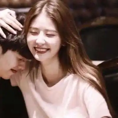 高清小红书好看情侣头像两张一对图片