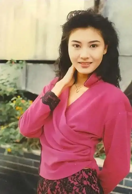 50张最美港姐李嘉欣旧照欣赏,石破天惊的美可不是吹的