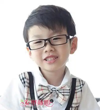儿童发型 >> 4岁男孩发型怎么剪 4岁男孩2015最酷发型图片 儿童发式