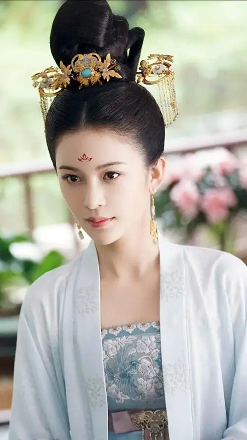 09 14:09:58长安诺 荷兰茗玉 赵樱子【古装摄影】-豆腐鱼-同采自www