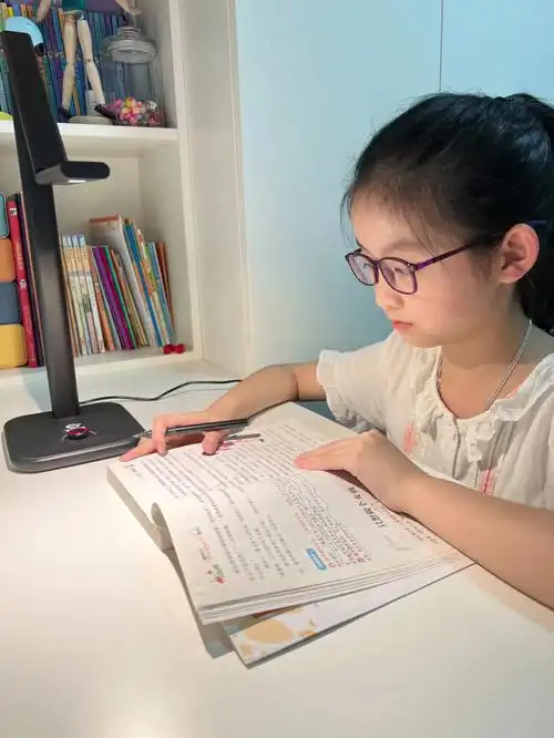 儿童近视控制度数一定不能只靠眼镜