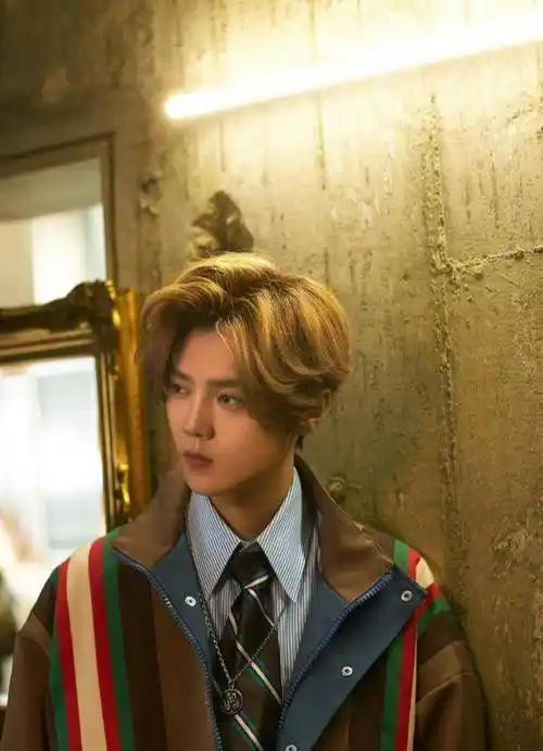 鹿晗重现巅峰时期!