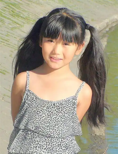 肖含珠11岁小姑娘