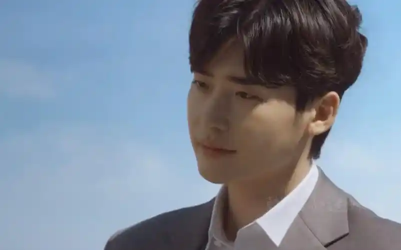 全程姨母笑!李钟硕一个人也把我甜到了!_哔哩哔哩_bilibili