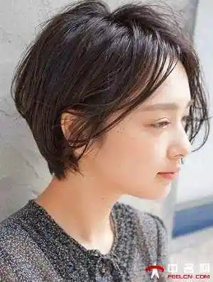 发量少的女生建议发型日系短发更加时尚
