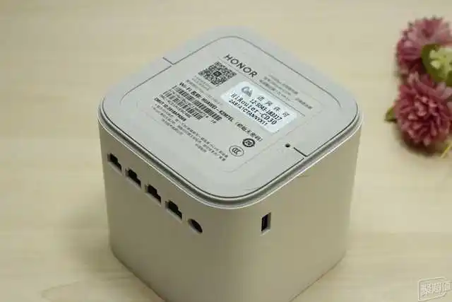 荣耀路由pro 2:请叫我嚣张,号称600元内无敌手