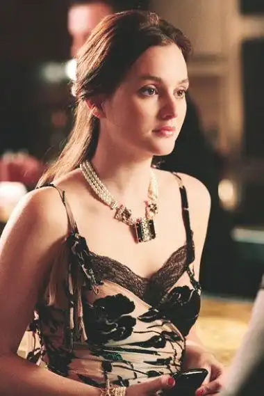 美剧女主角亲自示范冻龄妆 《绯闻女孩》blair