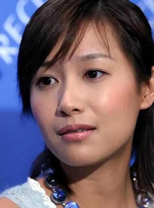 从19岁开始男人不断,50岁了还没玩够,"风流才女"徐静蕾现形记