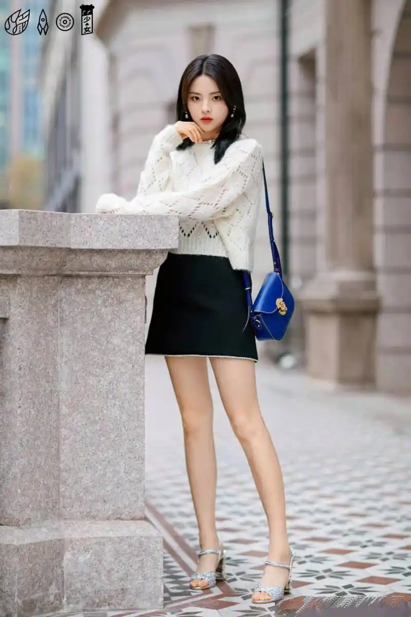 杨超越高跟凉鞋美脚