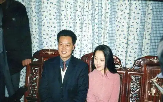 分手的27年后,赖文峰出狱回村结婚生子,杨钰莹的选择让人心疼