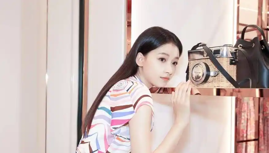 李沁和孙怡撞脸,孙怡却后来居上,只因背后婆婆太厉害?