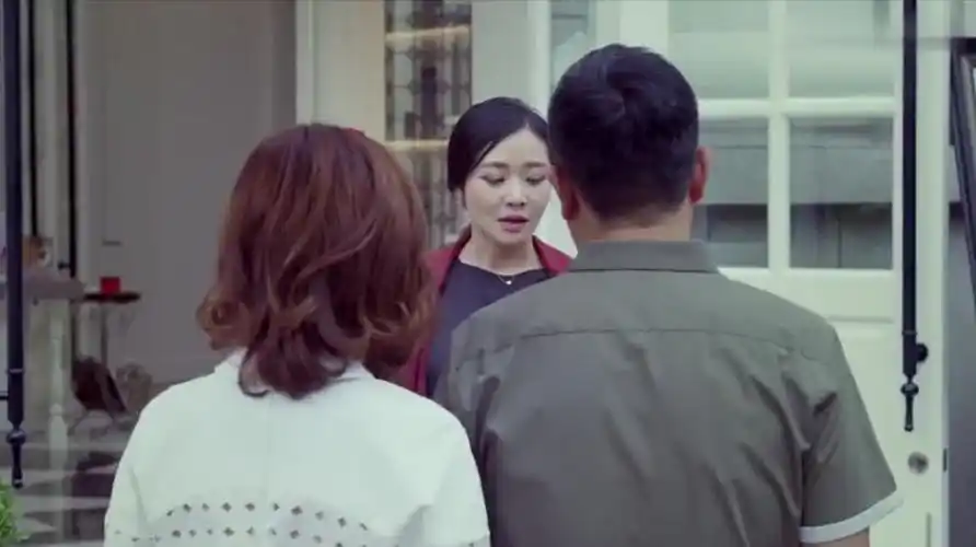 我的体育老师田野出门碰到马克小米赵岭赶忙缓解气氛