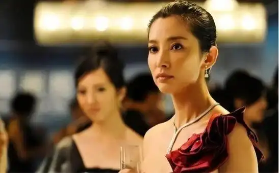 李冰冰我跟你接吻拥抱洗澡的戏都拍了你是不是要对我负责