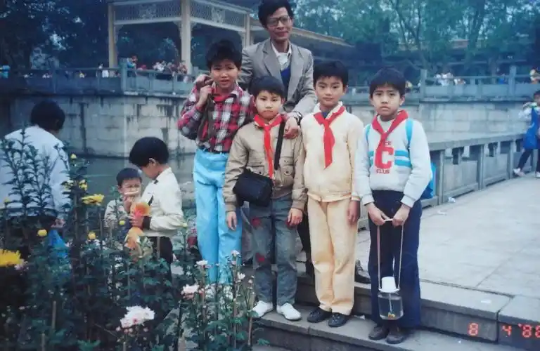 那些小学儿时珍贵的照片-致敬我们一齐逝去的35年