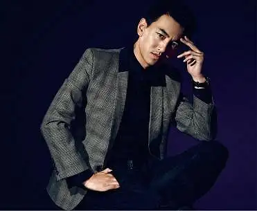 《淬火成钢》 央视热播 乌日根再现硬汉形象