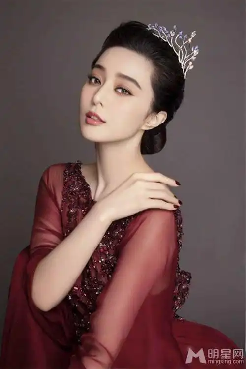 范冰冰流行代言高清写真精致发饰美艳动人