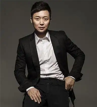 在演艺圈中,他一直被认为是一名实力派演员,因为他总能通过精湛的表演