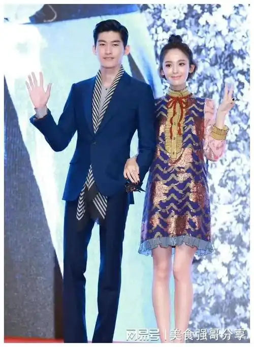 张翰又被骂上热搜秦岚搬箱子他站在旁边不帮忙刘涛累到捂腰