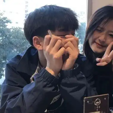 ins真人唯美恩爱情头这是最甜的_情侣头像_我要个性网