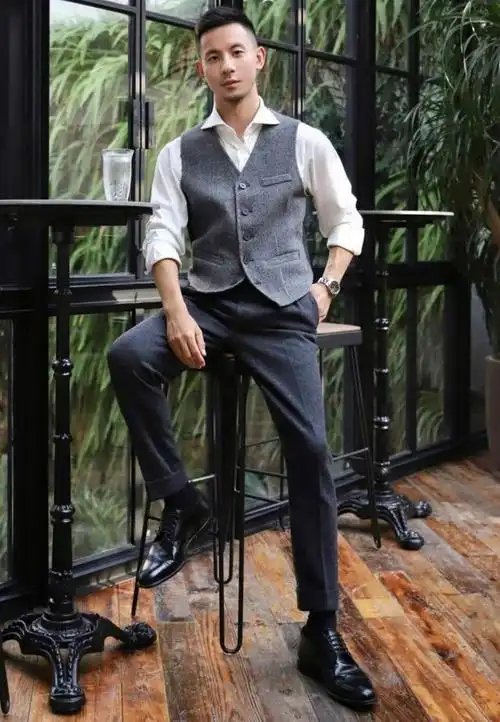 技巧01:色不过三二,中年男人,如何靠穿搭提升魅力值?