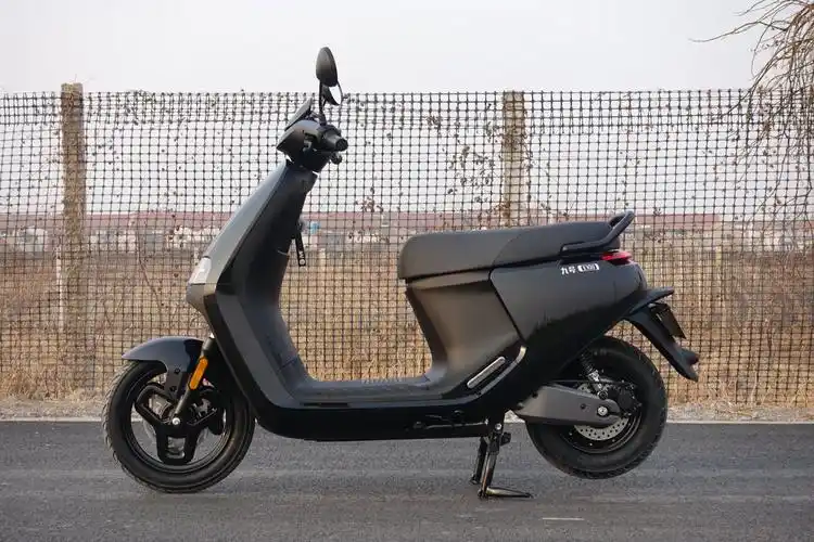 小米生态链入局电动车行业怎么玩?九号电动e100上手体验