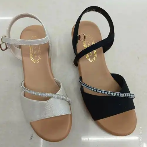 温州品牌凉鞋牛筋底统统50元清仓特价