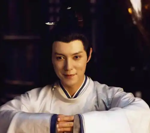 《棋魂》褚嬴会消失是因为他找到了神之一手,了却了毕生夙愿,再也没有