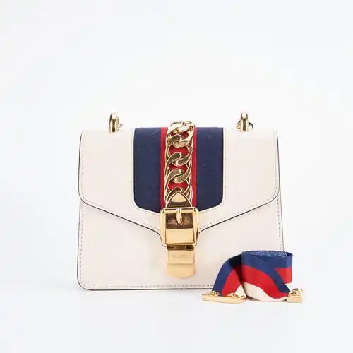 临时古驰gucci塞尔维亚小号牛皮公价16800女士包袋