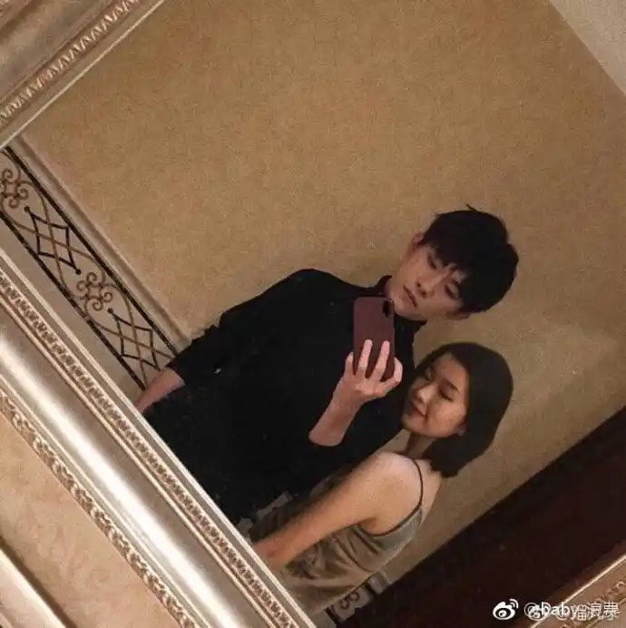 请问你们到底谁才是易烊千玺的女朋友?