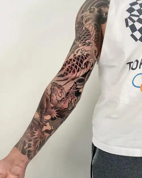 long.好看与帅气共存的花臂设计完成05#未成年禁止纹身  - 抖音