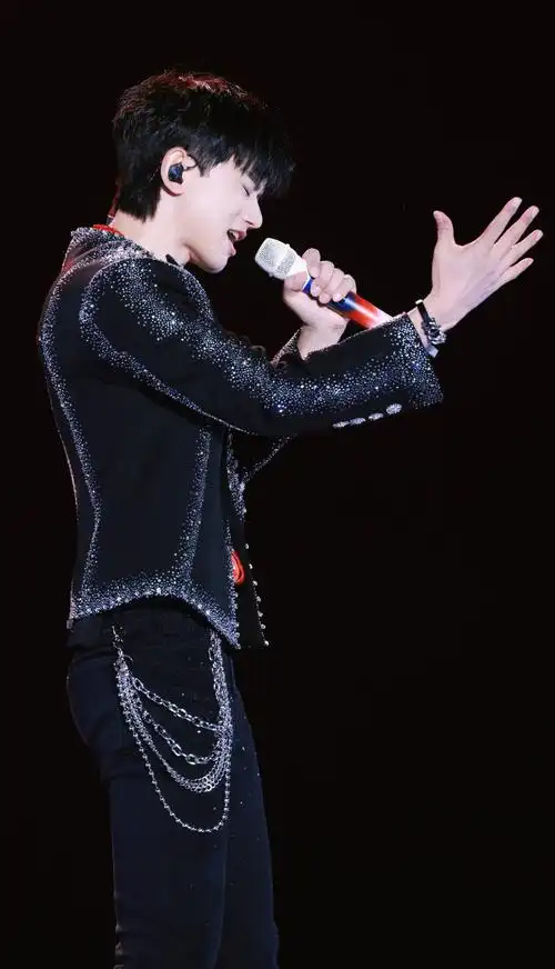 #张杰未live巡回演唱会##张杰未live开往1982巡回演唱会#