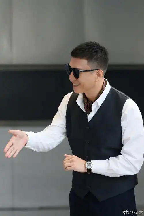 孙红雷微博认证还是央戏的学生～ 果然活到老学到老……_高清图集