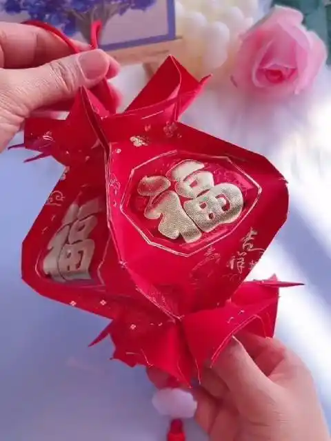 用红包做元宵灯