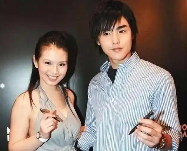 曾之乔的蜕变之路,19岁买完房患抑郁症,32岁嫁给辰亦儒终得幸福