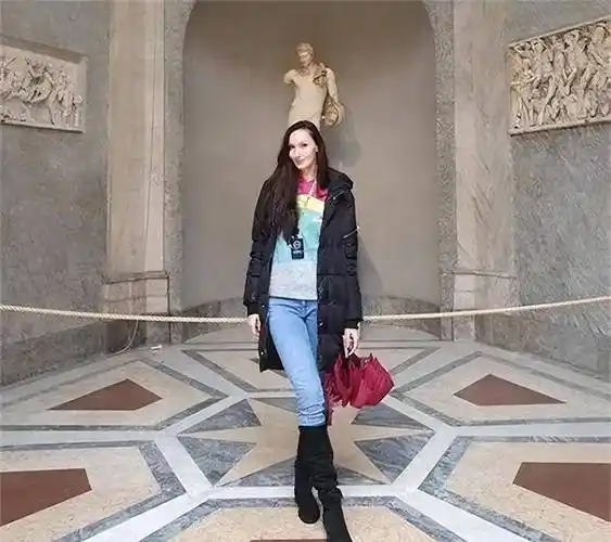 05米,47码大脚,35岁未婚有娃嫁人难_利辛娜_篮球_父亲