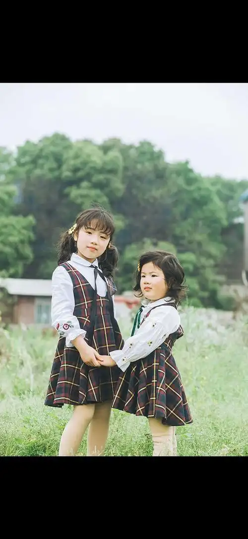 摄影师姓陈的儿童摄影作品《两姐妹的童年》