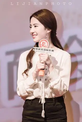 2016.7.7刘亦菲《致青春,原来你还在这里》郑州站路演影迷见面会