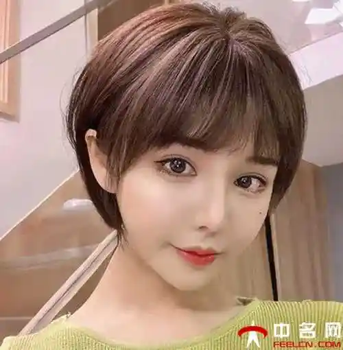 2021年最火短发女又亮又帅的短发造型