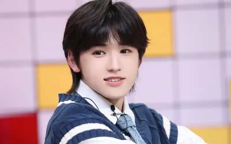 宋亚轩假面舞会好可爱好可爱好可爱好可爱