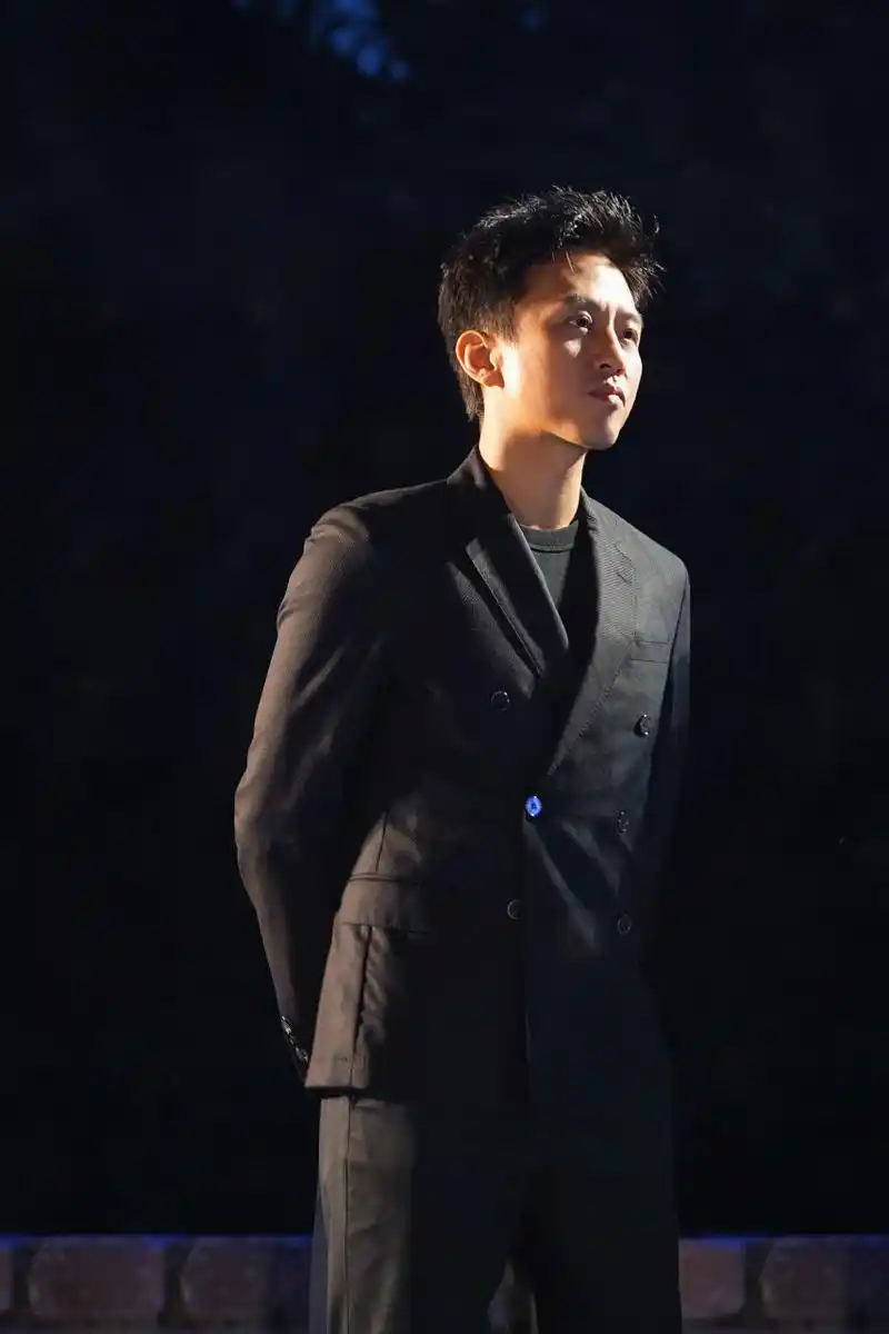 邓超#第十届北京国际电影节项目创投会在京举行,超哥作为终审评委