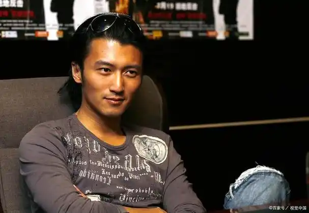 谢霆锋把15岁的儿子当成孩子,呼吁粉丝不要拍自己的儿子