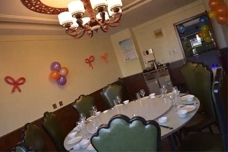 "一菜一汤一故事,一席一宴忆江南"濮阳忆江南华尔尼星级酒店让您不