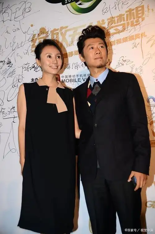 袁泉和夏雨结婚14年罕见同框!