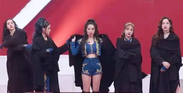 浪姐五公李斯丹妮团全员晋级,阿朵孟佳复活,白冰黄圣依遗憾出局_姐姐