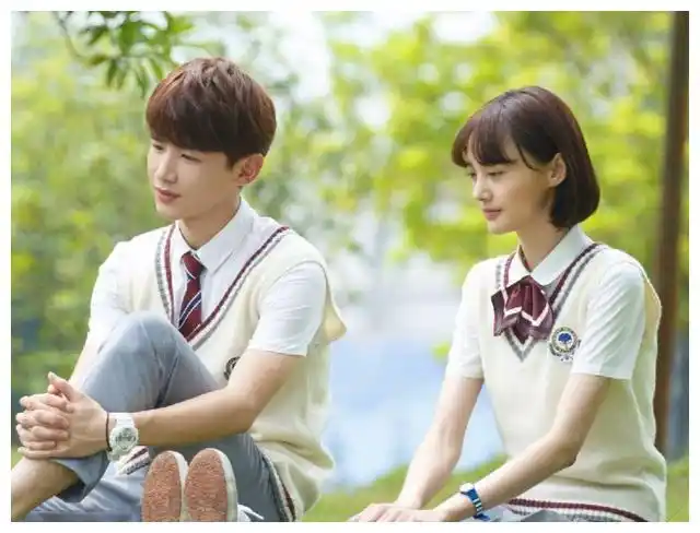 郑爽"最铁"的4位好友,个个都是高人气,看到图4:这谁敢黑?