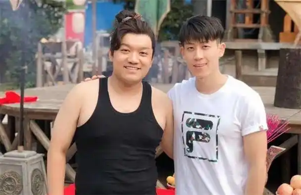 同样是《家有儿女》爆火的童星,杨紫和张一山事业风生水起.